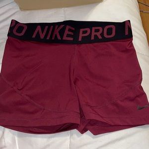 BRAND NEW NEVER WORN NIKE PROS
